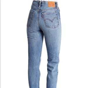 Levi’s Wedgie Straight Legs Jeans sz 25, 26, 27